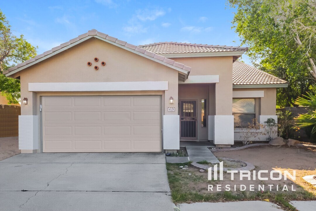 4129 N Dania Ct in Litchfield Park, AZ - Building Photo