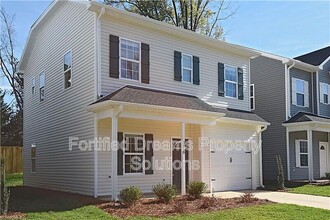 3418 Littlefield Wy in Greensboro, NC - Building Photo - Building Photo