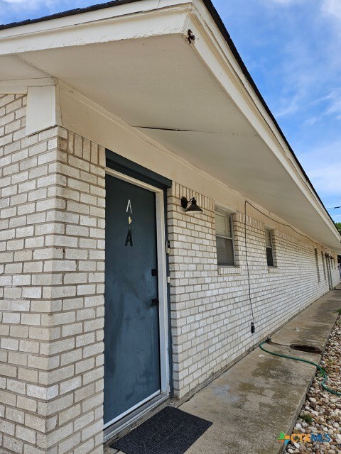 property at 1202 Urbantke Ct