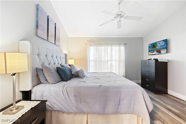 property at 5455 Worthington Ln