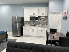 1411 W Wood St, Unit Wood in Tampa, FL - Foto de edificio - Building Photo