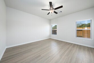 15502 Caramel Spgs Dr in Conroe, TX - Building Photo - Building Photo