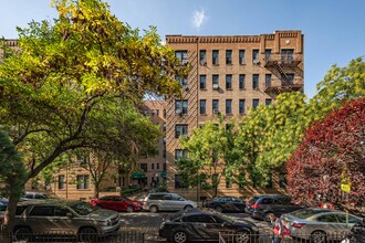 Windsor Equities Owners in Jackson Heights, NY - Building Photo - Building Photo