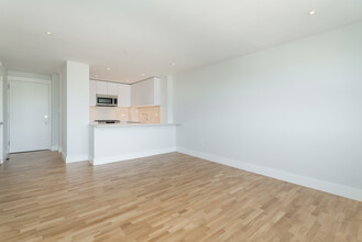 1390 Columbia Rd, Unit 12K in Boston, MA - Building Photo - Building Photo