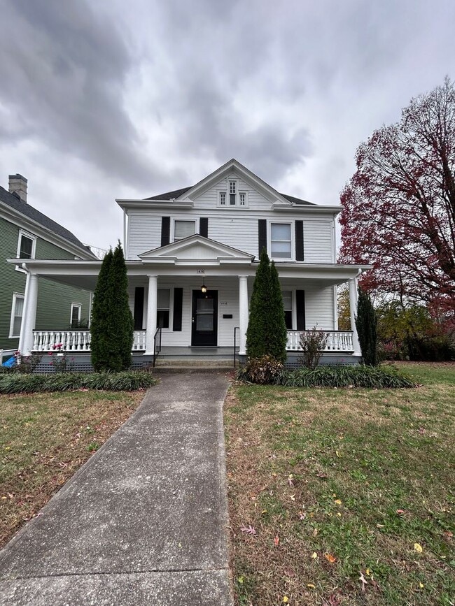 property at 1416 Campbell Ave SW