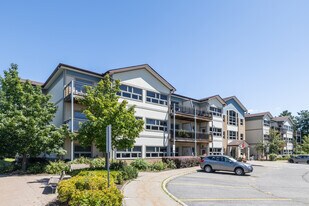 1780 Russell Rd in Ottawa, ON - Building Photo