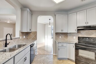 6305 Roseborough Dr in Austin, TX - Building Photo - Building Photo