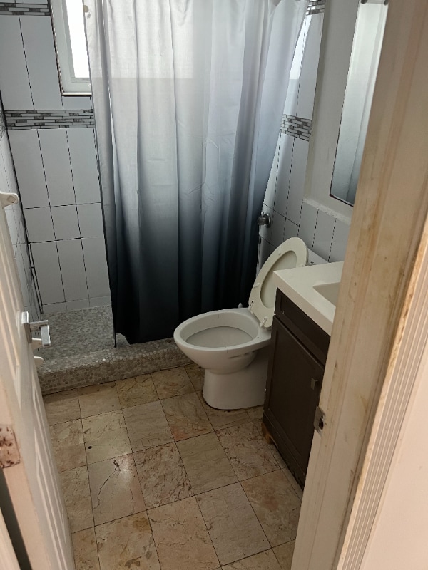 19 NW 36th Ct in Oakland Park, FL - Building Photo - Building Photo