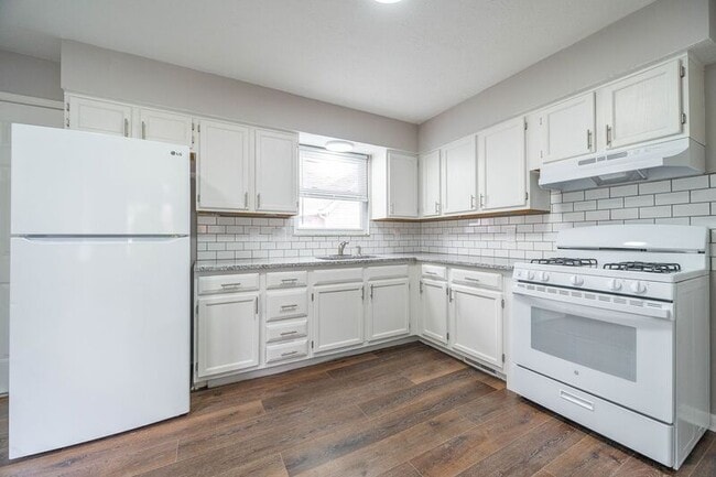 property at 883 Akola Ave