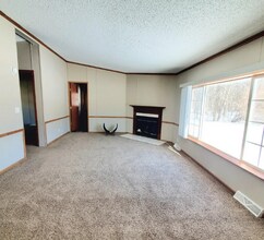 9366 Starboard Dr in Ira, MI - Foto de edificio - Building Photo