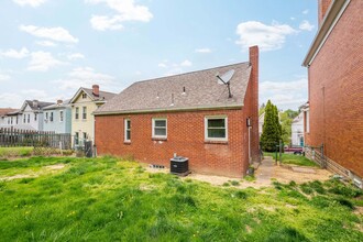 109 Minooka St in Pittsburgh, PA - Building Photo - Building Photo