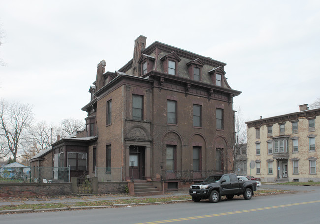 533 2nd Ave in Troy, NY - Building Photo - Building Photo