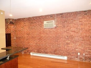 98 Knight St in Providence, RI - Building Photo - Building Photo