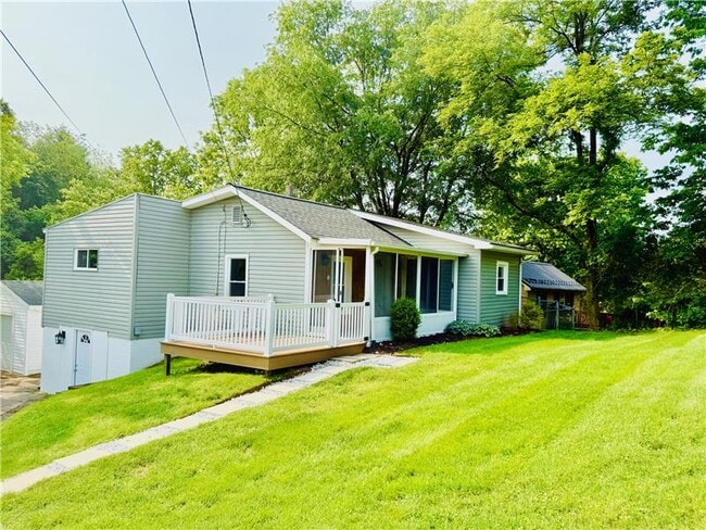 466 Efts Ln in Wintersville, OH - Building Photo - Building Photo