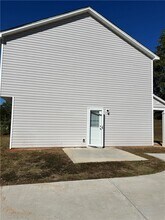 550 JP Stevens Rd in Seneca, SC - Building Photo - Building Photo