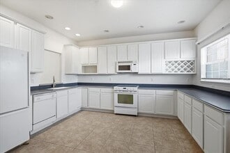 17239 Chateau Pine Way in Clermont, FL - Building Photo - Building Photo