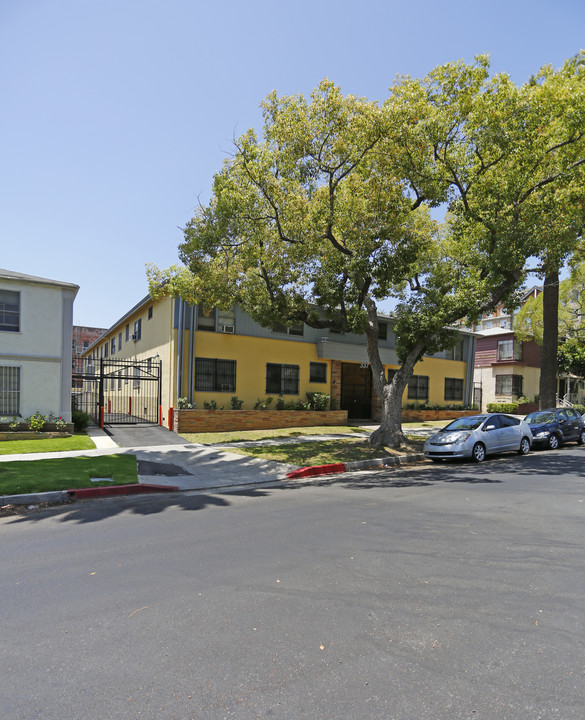 337 S Occidental Blvd in Los Angeles, CA - Building Photo