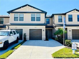 14297 Oviedo Pl in Tice, FL - Building Photo