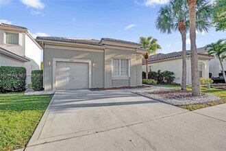 6928 NW 33rd St in Margate, FL - Building Photo - Building Photo