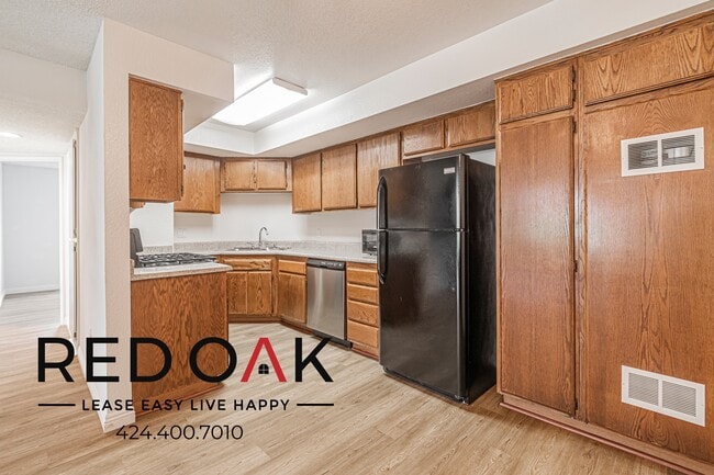 6601 Victoria Ave in Highland, CA - Building Photo - Building Photo