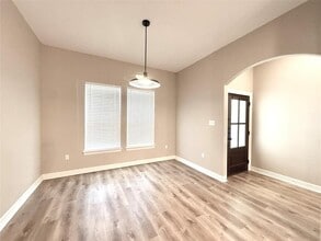 229 Shannon St in Angleton, TX - Building Photo - Building Photo