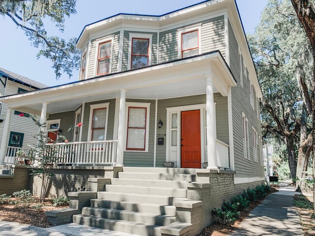 property at 2501 Barnard St