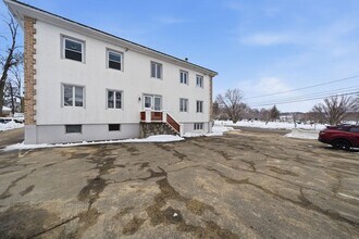 1 Salem St in Wakefield, MA - Building Photo - Building Photo