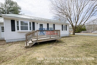 8 Melrose St in Lebanon, NH - Building Photo - Building Photo
