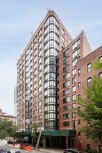 Princeton House in New York, NY - Building Photo - Building Photo