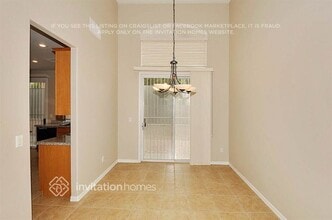 2402 Stansbury Ct in Henderson, NV - Foto de edificio - Building Photo