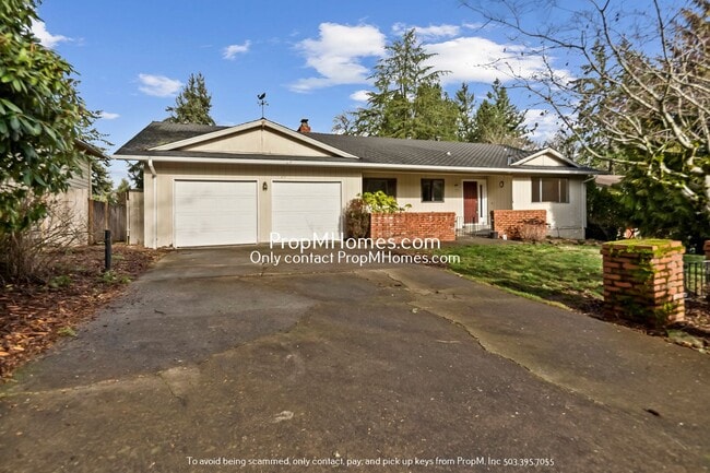 1755 Cloverleaf Rd in Lake Oswego, OR - Building Photo - Building Photo