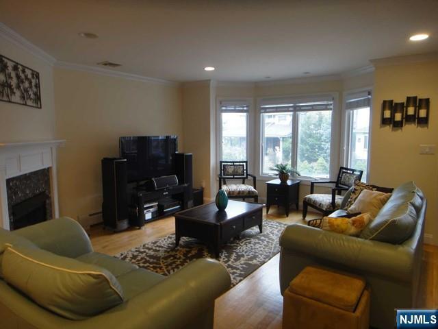 83 Columbia Ave in Cliffside Park, NJ - Building Photo - Building Photo