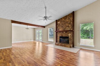 625 Oxford Hall Dr SW in Lawrenceville, GA - Building Photo - Building Photo