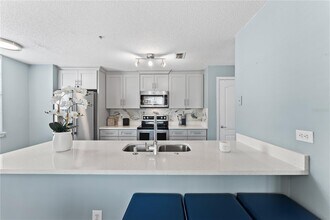 12209 Wild Iris Way in Orlando, FL - Building Photo - Building Photo