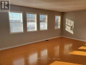 8890 Sheppard Ave E in Toronto, ON - Building Photo - Building Photo