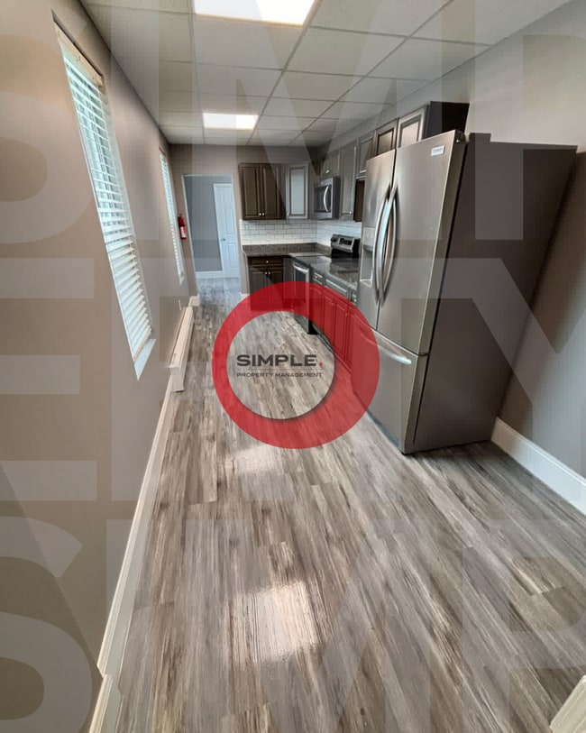 property at 543 S 6th St