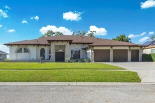 16545 Majestic Ct in Clermont, FL - Building Photo