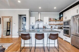 1262 N Prairie Ave in Dallas, TX - Building Photo