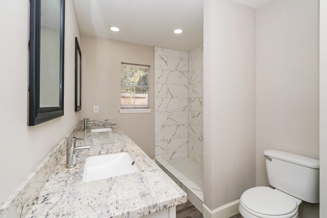 property at 5100 Goose Creek Dr