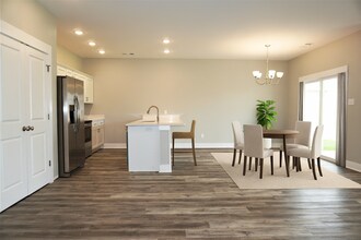 3604 Red Maple Wy in Jonesboro, AR - Building Photo - Building Photo