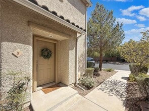 1350 Crystal Hill Ln in Henderson, NV - Building Photo - Building Photo