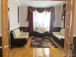 171 Nathan Dr in Morganville, NJ - Building Photo - Building Photo