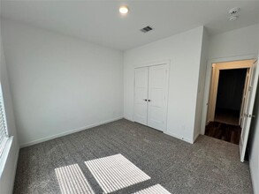 14024 Vly Crk Ct in Shenandoah, TX - Building Photo - Building Photo