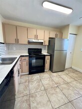 20800 NE 8th Ct in Miami, FL - Building Photo - Building Photo