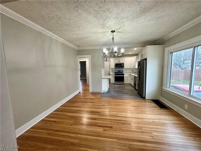 1499 Victoria Ave in Lakewood, OH - Building Photo - Building Photo