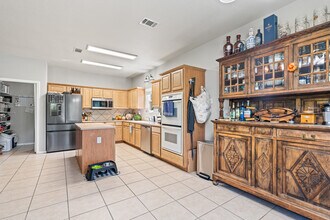 5806 Chuckwagon Cir in Killeen, TX - Building Photo - Building Photo