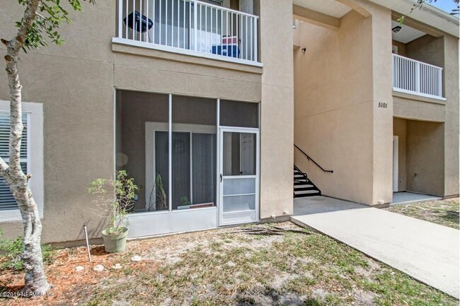 5101 Playpen Dr in Jacksonville, FL - Foto de edificio - Building Photo