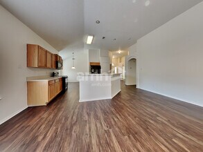 728 Raven Dr in Saginaw, TX - Building Photo - Building Photo