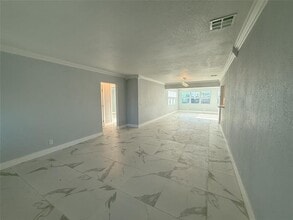 214 SE 3rd Terrace in Dania Beach, FL - Building Photo - Building Photo