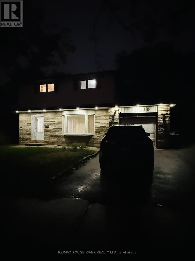 15 Berkham Rd in Toronto, ON - Building Photo - Building Photo